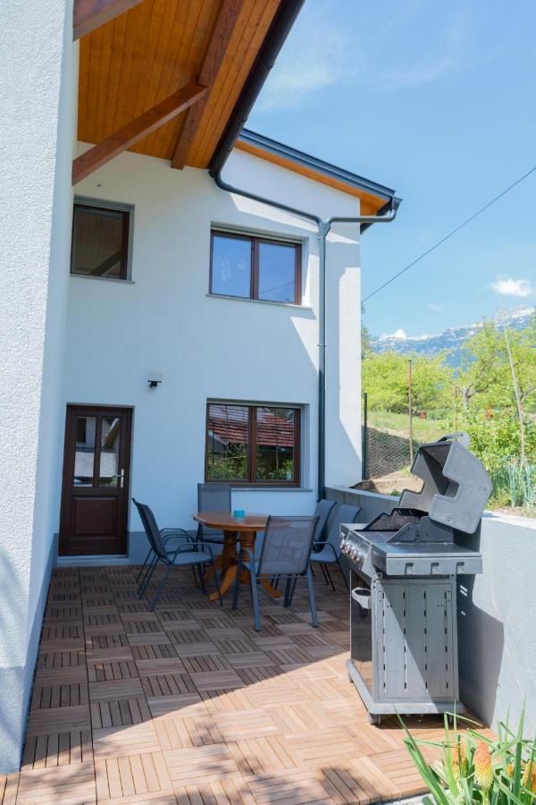 Апартаменты House Hiperbola & Outdoor Activities Бовец Экстерьер фото
