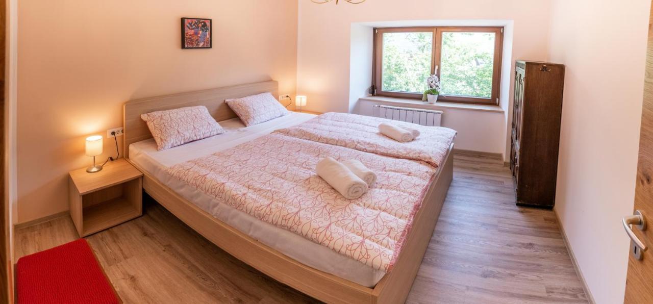 Апартаменты House Hiperbola & Outdoor Activities Бовец Экстерьер фото